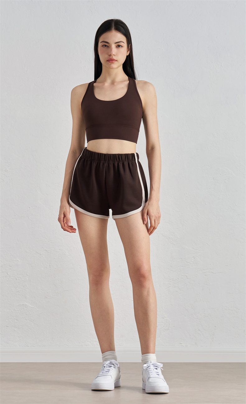 DK52024 - Retro Colorblock Yoga Shorts for Women – 81% Polyester, 15% Viscose, 4% Spandex, High-Waisted Design with Elastic Waistband, Lightweight Workout Shorts - Image 2